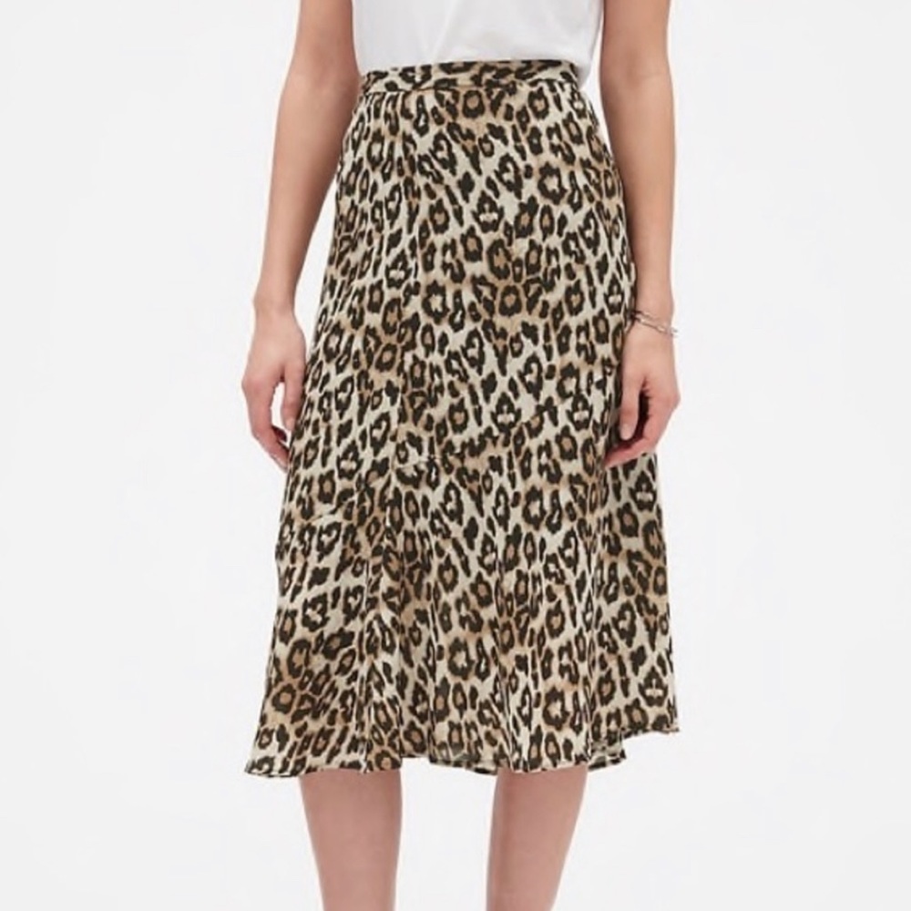 Banana Republic leopard print midi skirt